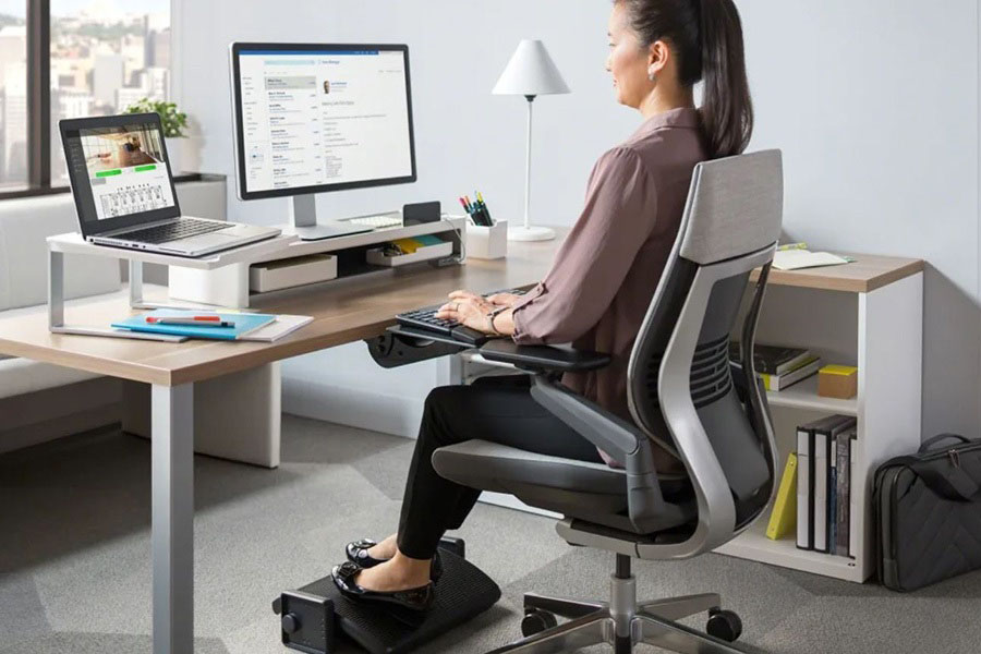 Benefits of Investing in Ergonomic Chairs for Offices